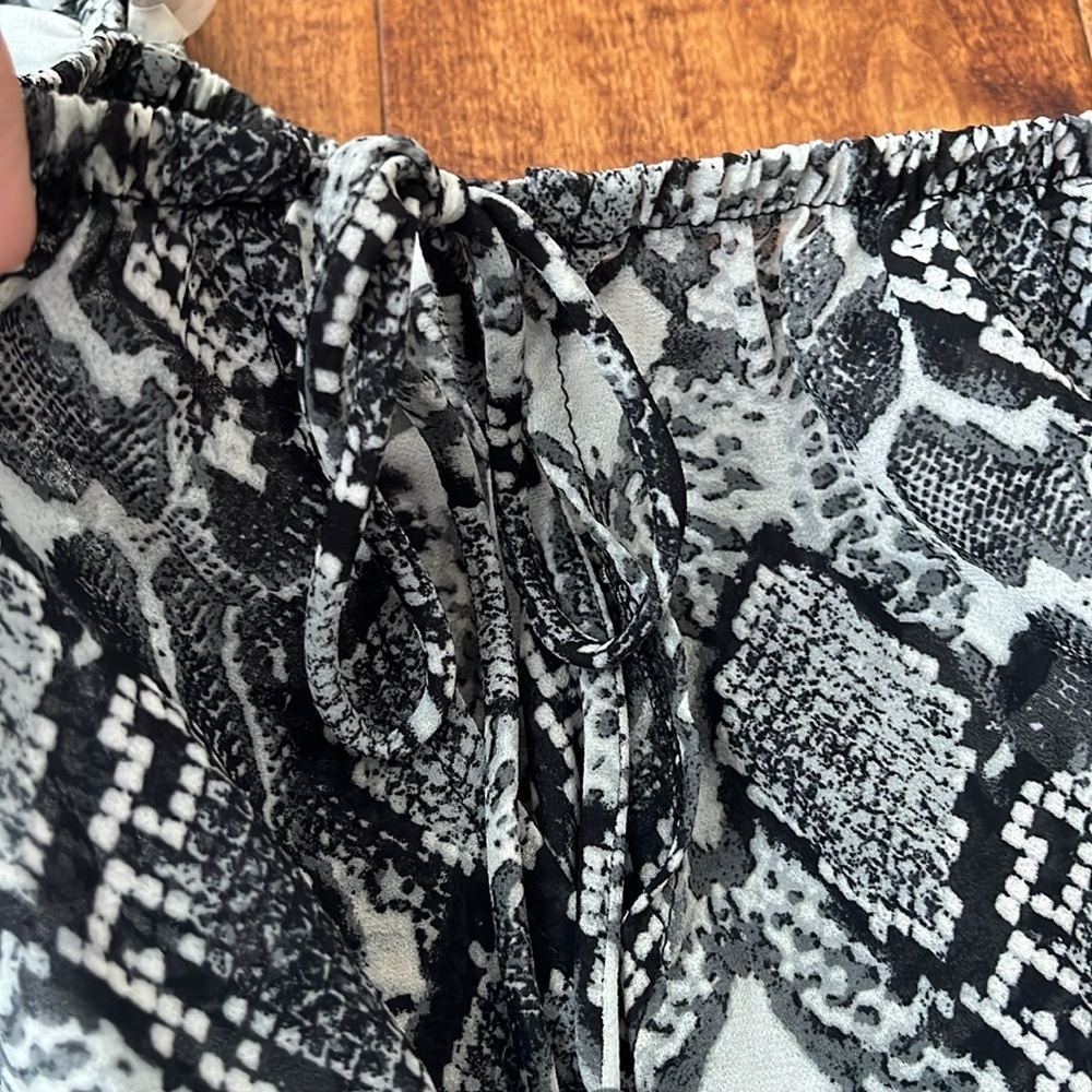 Nwt Akira Snake Print Split Sleeves Wide Leg Jumpsuit Size M — image 8 of 8